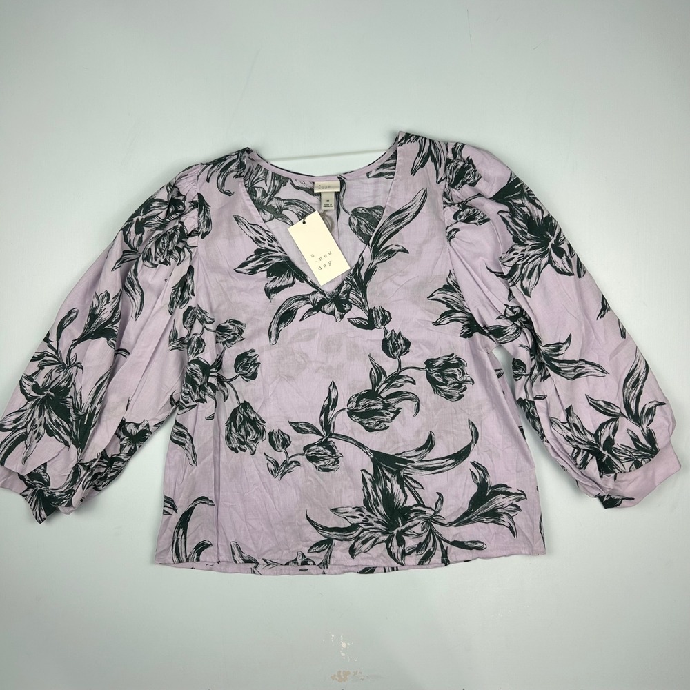 A New‎ Day Womens Lavender Purple Floral Puff Sleeve V-Neck Blouse Top NWT M
